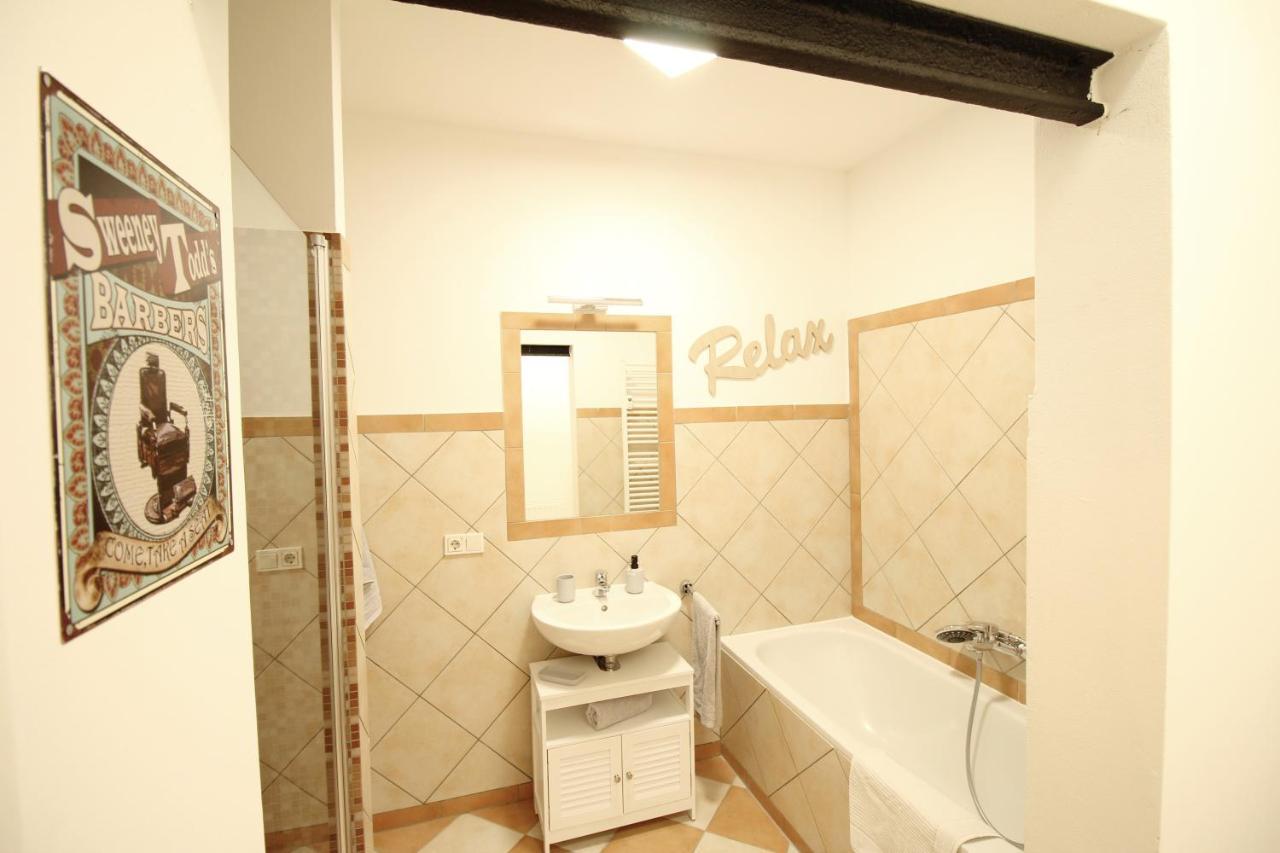 Secret Hideaways Zentrales Newyork-Designapartment Mit 2 Betten Nahe Messe L Flughafen Duisburgo Exterior foto